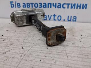 Ограничитель двери передний правый Hyundai I30 GD 1.6 diesel D4FB