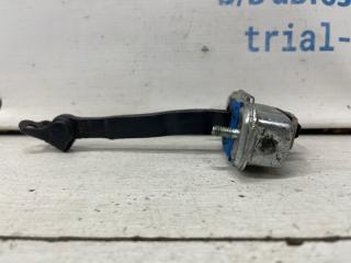 Ограничитель двери передний левый Kia Sportage 2010-2016