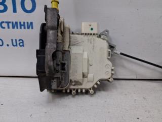 Замок двери передний левый