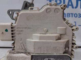 Замок двери передний левый