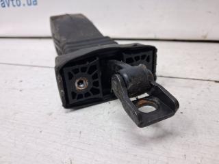 Ограничитель двери передний левый