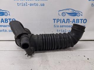 Патрубок воздушного фильтра Pajero Wagon 1999-2006 3 3.2 Дизель 4M41