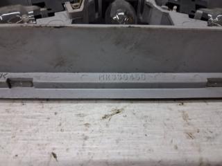 Плафон передний Mitsubishi Pajero Wagon 3 3.2 Дизель 4M41