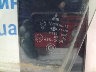 Стекло двери переднее левое Mitsubishi Pajero Wagon 3 3.2 Дизель 4M41