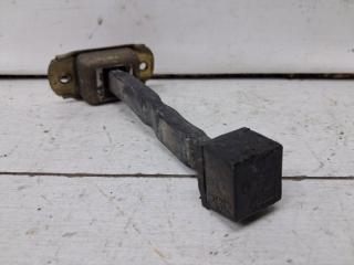 Ограничитель двери задний правый Mitsubishi Pajero Wagon 3 3.2 Дизель 4M41