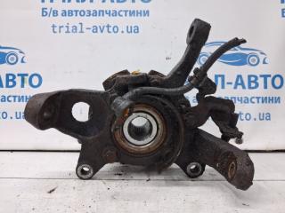 Кулак поворотный правый со ступицей Mitsubishi Pajero Wagon 1999-2006