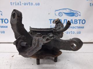 Кулак поворотный правый со ступицей Pajero Wagon 1999-2006 3 3.2 Дизель 4M41