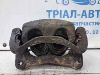 Суппорт передний правый Pajero Wagon 1999-2006 3 3.2 Дизель 4M41