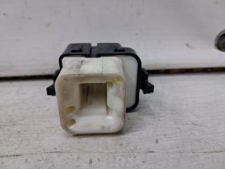 Кнопка стеклоподъемника Mitsubishi Pajero Wagon 3 3.2 Дизель 4M41