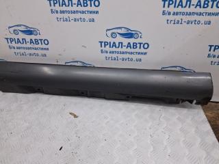 Накладка порога внешняя правая Avensis 2002-2010 T25 2.2 diesel 2ADFTV