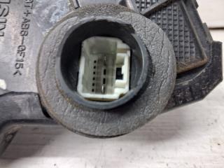 Замок двери задний левый Avensis 2002-2010 T25 2.2 diesel 2ADFTV