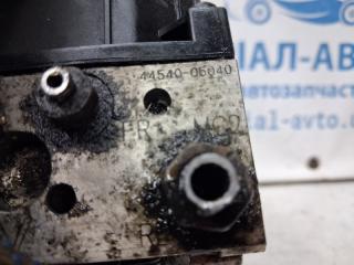 Блок abs Avensis 2002-2010 T25 2.2 diesel 2ADFTV