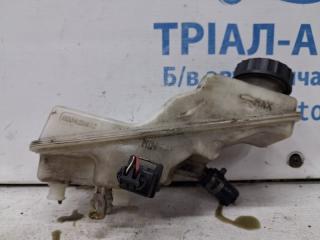 Бачок главного тормозного цилиндра Toyota Avensis T25 2.2 diesel 2ADFTV