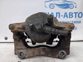 Суппорт передний правый Toyota Avensis T25 2.2 diesel 2ADFTV