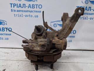 Цапфа задняя левая со ступицей Toyota Avensis T25 2.2 diesel 2ADFTV