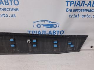 Накладка двери передняя левая Cherokee 2013-2019 KL 3.2 бензин EHK