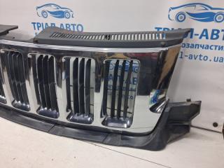 Решетка радиатора Jeep Grand Cherokee WK2 3.6 бензин ERB
