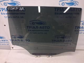 Запчасть стекло двери заднее правое Jeep Compass 2016-2020