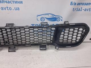 Решетка бампера центральная Cherokee 2013-2019 KL 3.2 бензин EHK