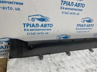 Накладка порога внешняя правая Journey 2007-2020 1 2.4 бензин ED3