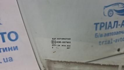 Стекло двери переднее правое Mitsubishi Outlander XL 2.2 diesel 4HK