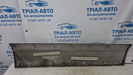Накладка двери передняя левая Tucson 2004-2009 JM 2.0 бензин G4GC