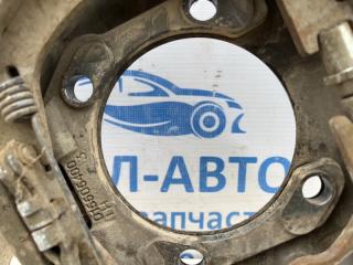 Кожух тормозного диска задний правый Kia Sorento XM 2.4 бензин G4KJ