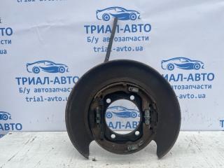 Кожух тормозного диска задний правый Kia Sorento 2014-2020