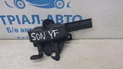 Замок капота Hyundai Sonata 2010-2016 Б/У Замок капота Hyundai Sonata 2010-2016