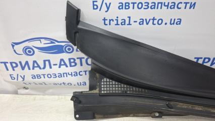 Дефлектор дворников правый Lancer 2003-2009 9 1.6 Бензин 4G18