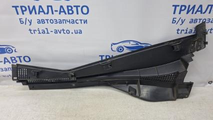 Дефлектор дворников правый Lancer 2003-2009 9 1.6 Бензин 4G18