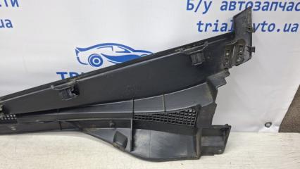 Дефлектор дворников правый Lancer 2003-2009 9 1.6 Бензин 4G18