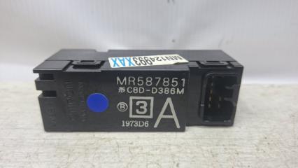 Кнопка стеклоподъемника передняя правая Mitsubishi Lancer 9 1.6 Бензин 4G18