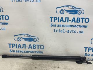 Амортизатор крышки багажника правый Jeep Compass 2016-2020