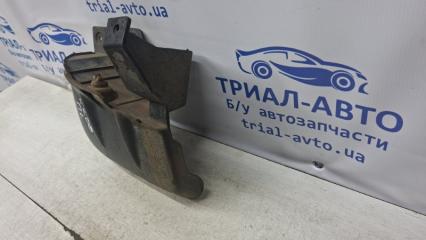 Брызговик передний левый L200 2006-2015 KB 2.5 дизель 4D56U