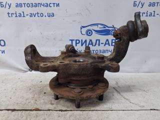 Кулак поворотный правый со ступицей L200 2006-2015 KB 2.5 дизель 4D56U