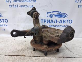 Кулак поворотный правый со ступицей Mitsubishi L200 KB 2.5 дизель 4D56U