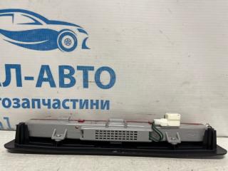 Фонарик задней полки Hyundai Sonata YF 2.4 бензин G4KJ