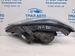 Фара правая Sorento 2009-2021 XM 2.4 бензин G4KJ