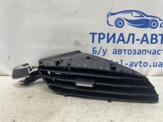 Фото запчасти дефлектор обдува Ford Escape 2012-2019 Б/У запчасть Запчасть дефлектор обдува Ford Escape 2012-2019