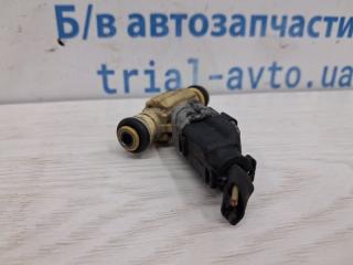 Форсунка топливная Tucson 2004-2009 JM 2.0 бензин G4GC