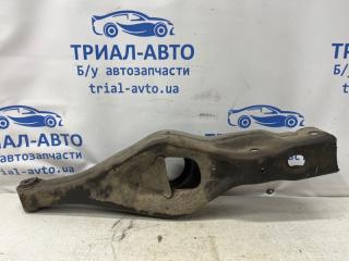 Рычаг задней подвески нижний поперечный (под пружину) Mitsubishi Pajero Wagon 1999-2006