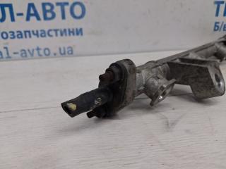 Топливная рампа Tucson 2004-2009 JM 2.0 бензин G4GC