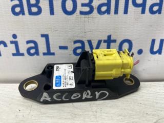 Датчик удара Honda Accord 2002-2008 Б/У Датчик удара Honda Accord 2002-2008