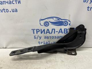 Петля капота правая Jeep Cherokee 2013-2019 Б/У Петля капота правая Jeep Cherokee 2013-2019