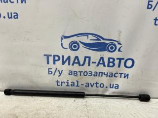 Амортизатор капота Jeep Cherokee 2013-2019