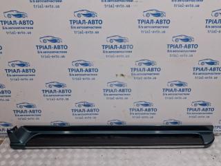 Накладка на подножку правая Mitsubishi Pajero Sport 1996-2008 Б/У Накладка на подножку правая Mitsubishi Pajero Sport 1996-2008
