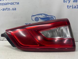 Фонарь задний внутренний правый Nissan Qashqai 2013-2022 Б/У Фонарь задний внутренний правый Nissan Qashqai 2013-2022