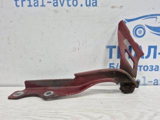 Петля капота левая Mazda 3 2013-2019 Б/У Петля капота левая Mazda 3 2013-2019