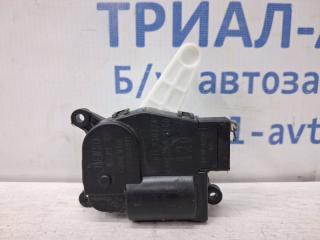 Фото запчасти сервопривод Jeep Cherokee 2013-2019 Б/У запчасть Запчасть сервопривод Jeep Cherokee 2013-2019